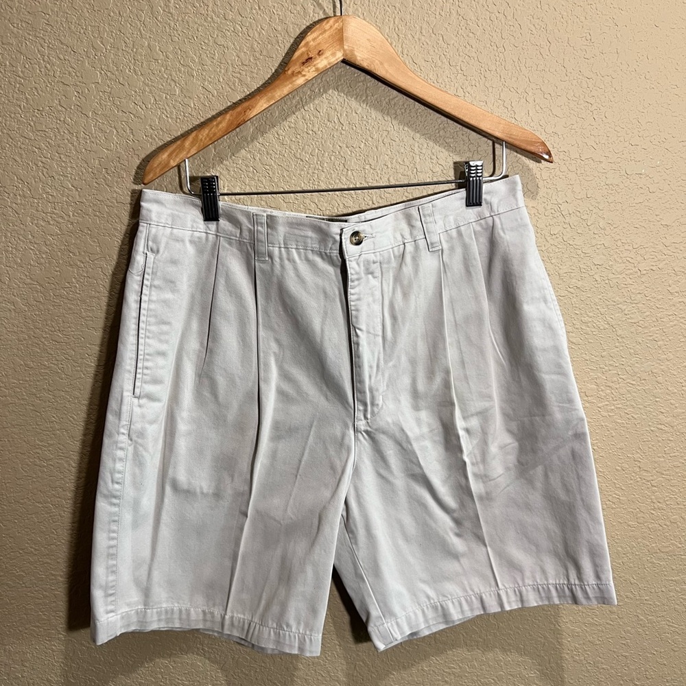 Sun River Men's Classic Flat Front Shorts